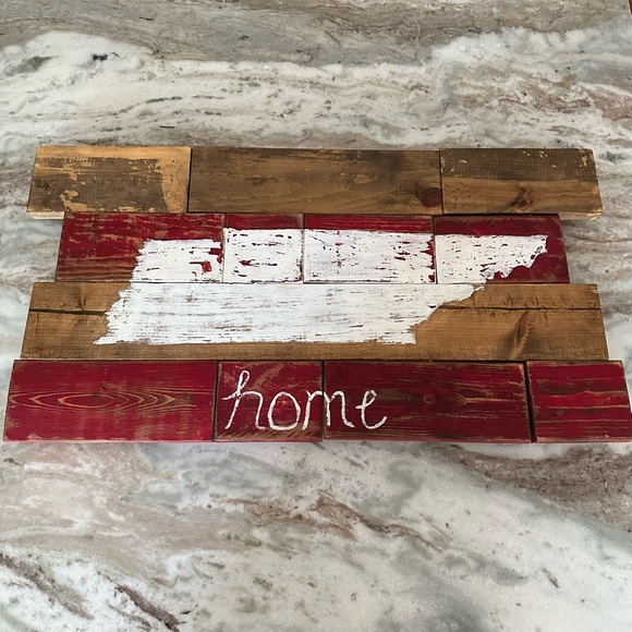 Handmade Wood Tennessee Home State Sign - Distressed Wood Wall Plaque - Picture 1 of 16